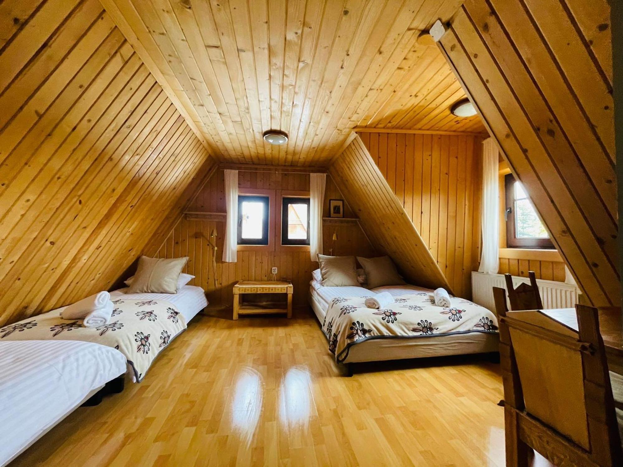 Lobrotno Gazdzina - Goralska Chalupa Na Wylacznosc Bukowina Tatrzanska Exterior photo